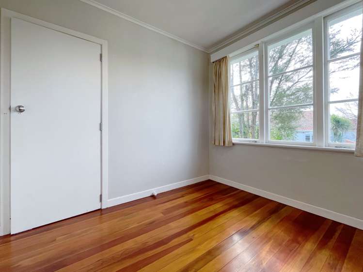 30 Fruitvale Road New Lynn_12