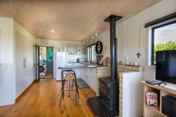 6569 Pouto Road Pouto_8