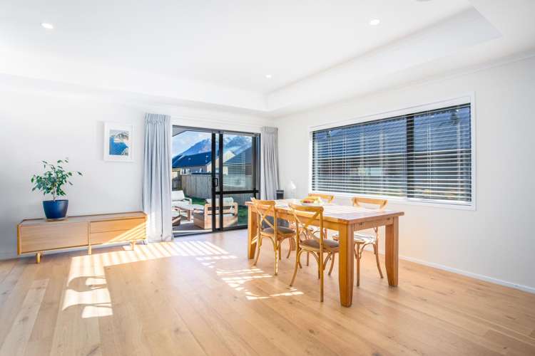 13 Till Street Jacks Point_5