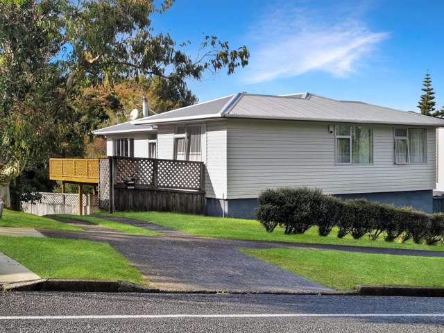 202 Dowse Drive Maungaraki_3