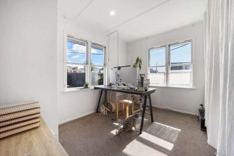787 Te Atatu Road Te Atatu Peninsula_10