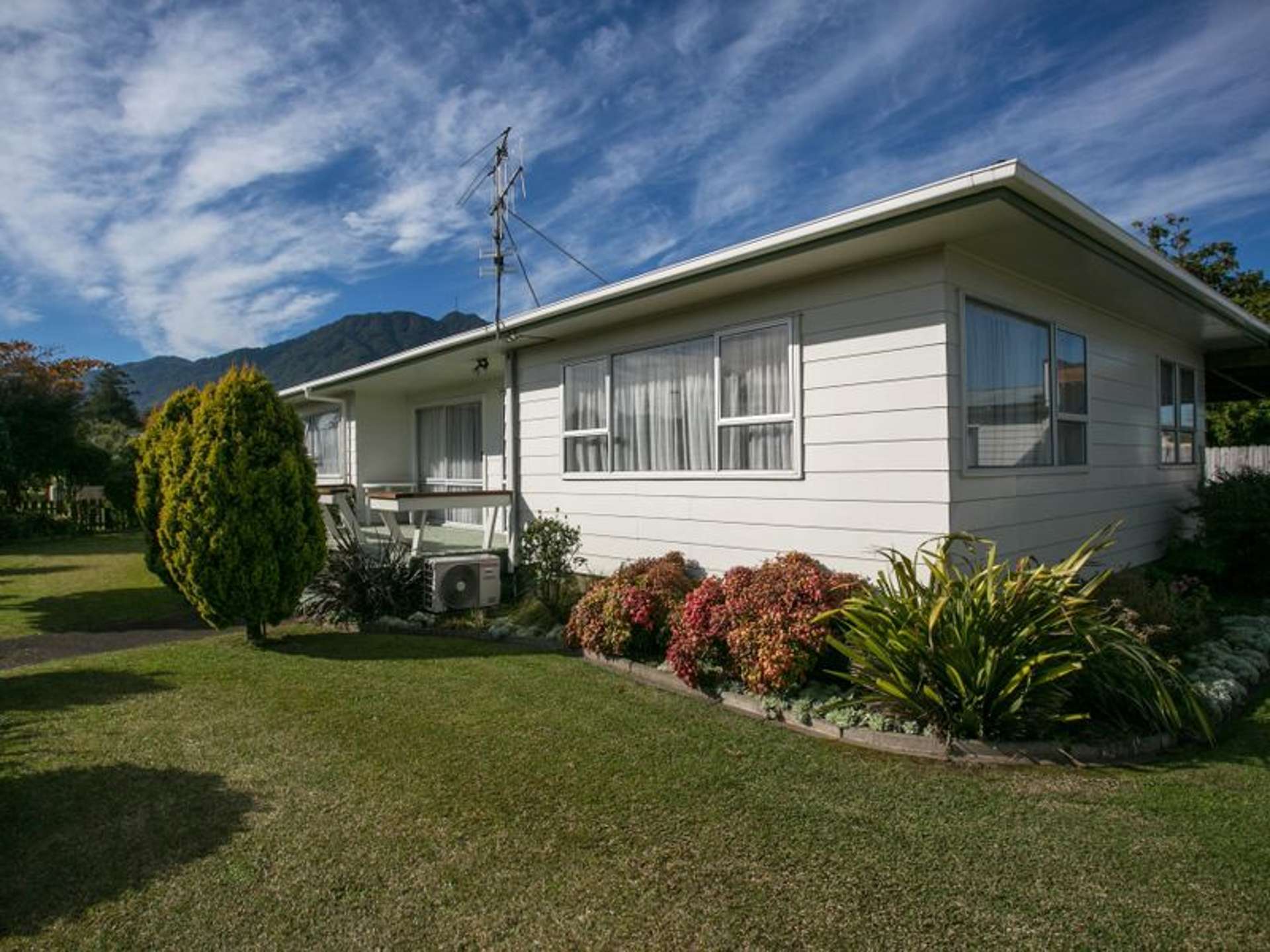 37 Clarke Avenue Te Aroha_0