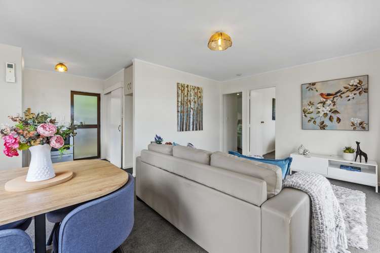 2/12 Carlton Road Pukekohe_8