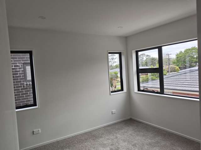 52D Tiraumea Drive Pakuranga_4
