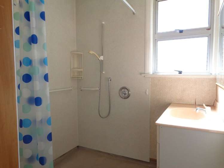 17 Surrey Street Solway_6