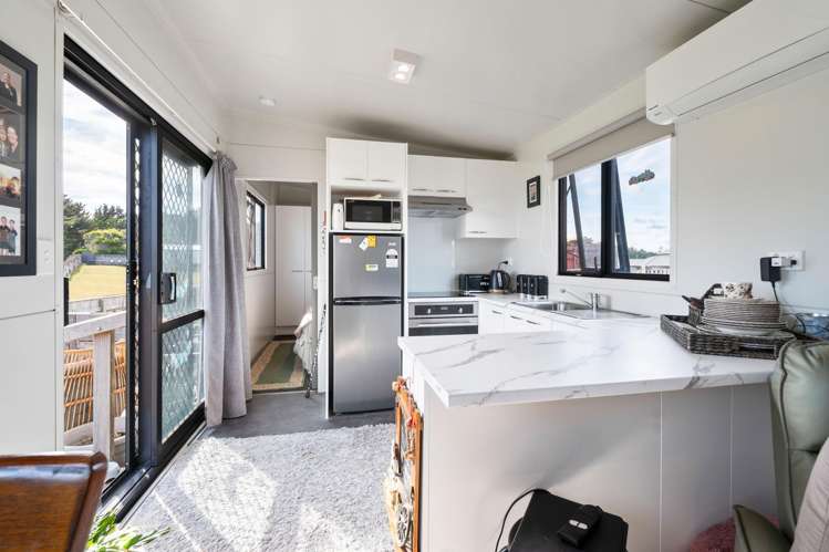 1 Sandown Avenue_5
