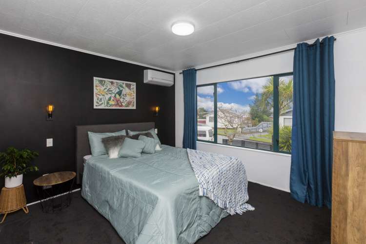 2 Monarch Grove Maoribank_12