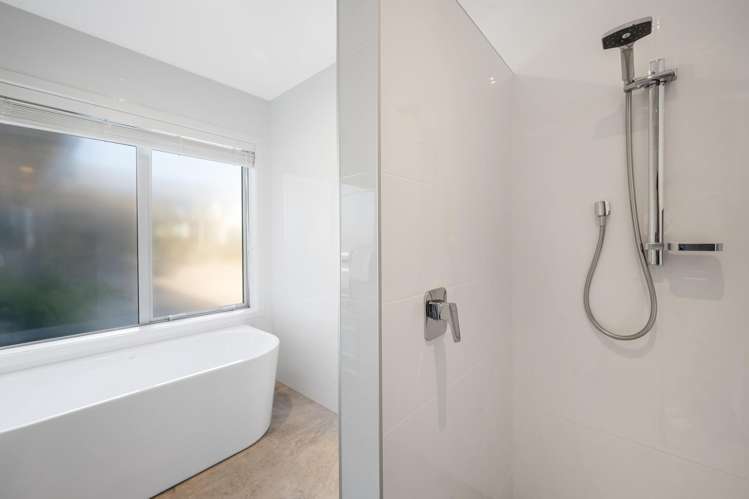 74E Solway Road Whitford_42