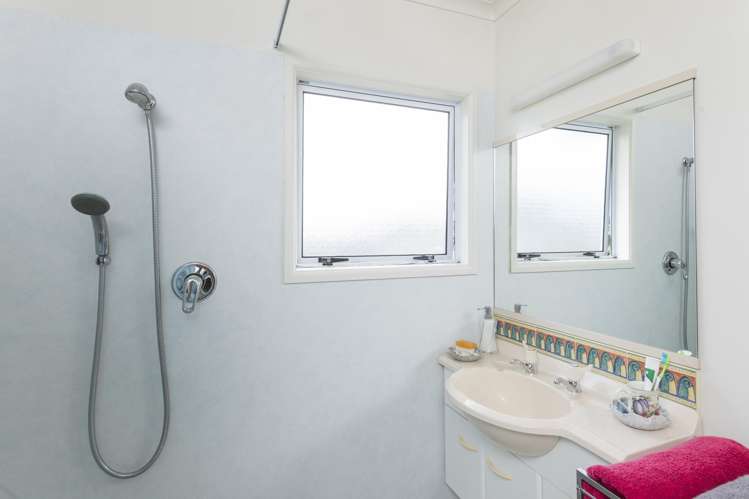 17/690 Gladstone Road Te Hapara_13