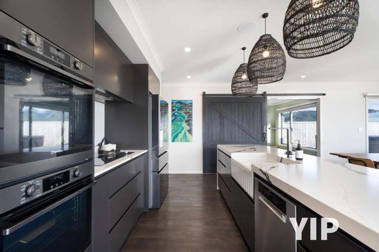 10 Okupe Grove Aotea_11