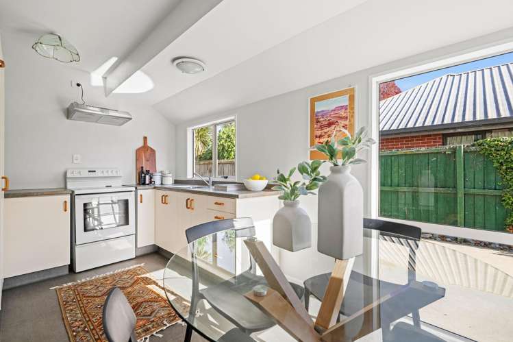 1/50 Division Street Riccarton_4