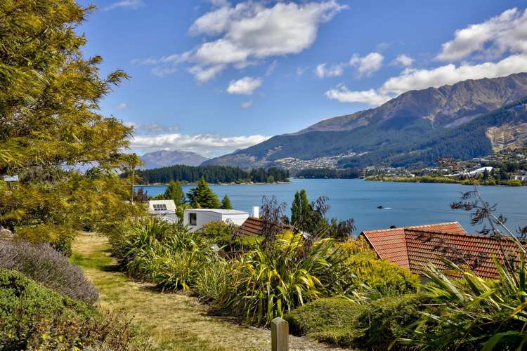 415 Peninsula Road Kelvin Heights_22