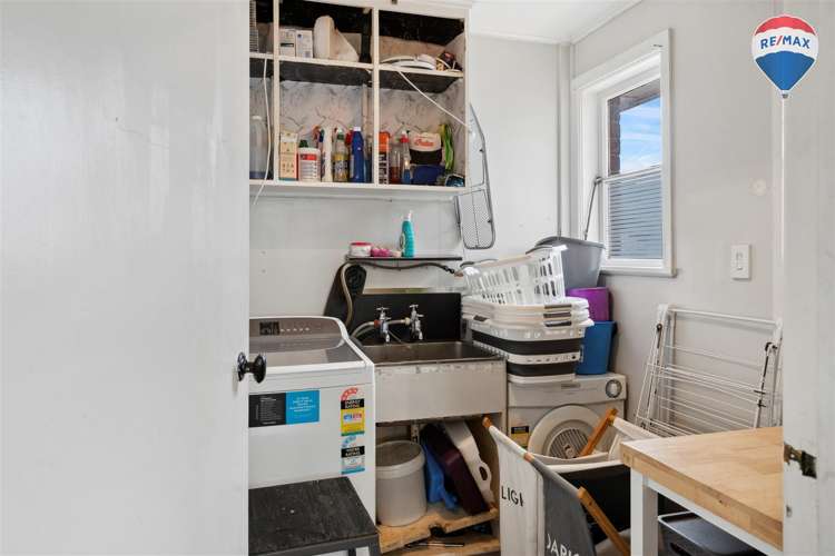 89 Hewer Crescent Naenae_16