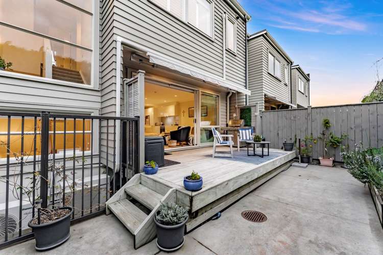 135 Barbarich Drive Stonefields_18