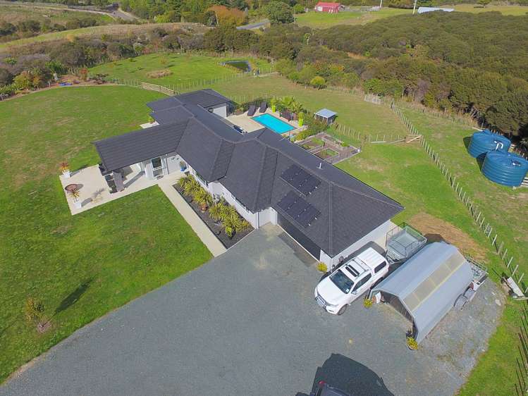 1 Ngaire Close Wainui_25