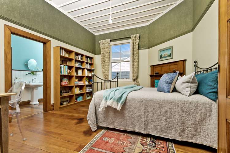 11 Ascot Avenue Narrow Neck_8