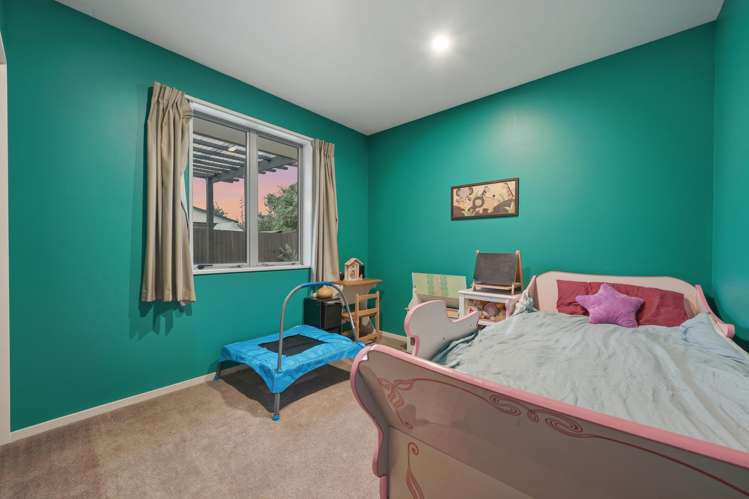 8 St Monica Lane Woolston_9