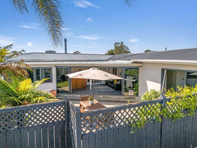 13 Howard Road Taradale_3