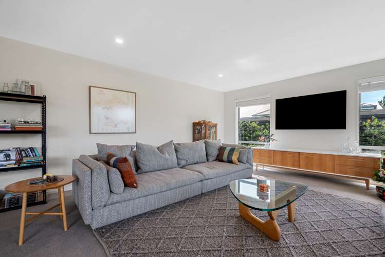 5 Avignon Place Fairhall_18