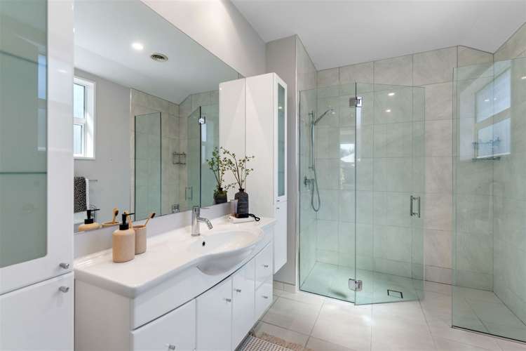 25 Brookwater Avenue Northwood_16