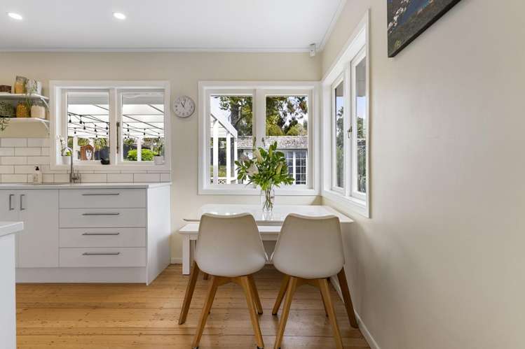 13 Ayrton Street Te Atatu South_7