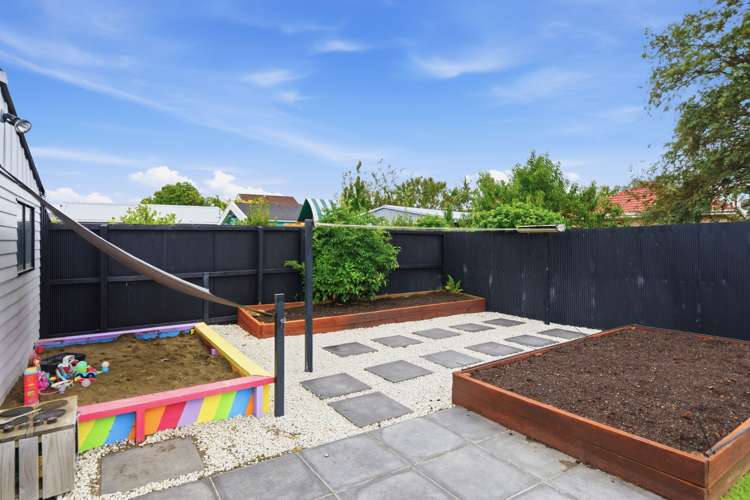 28 Oakley Crescent Hornby_17