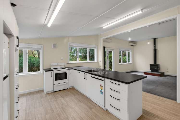 325 Curraghs Road Rolleston_22