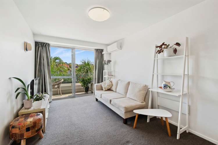 107/17 Link Crescent Stanmore Bay_1