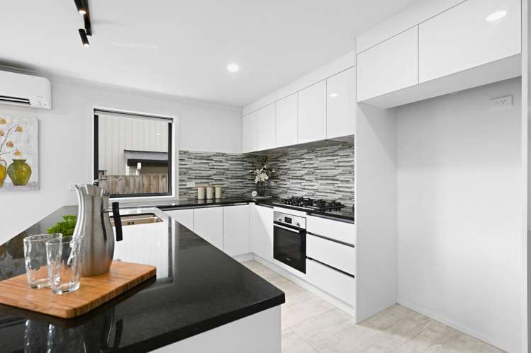 1/335 Horsham Downs Road Rototuna North_3