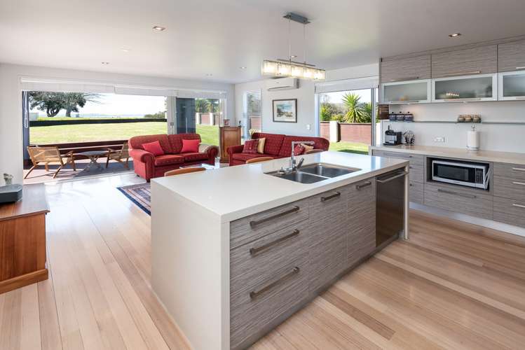 15 Tranquility Rise Mellons Bay_7