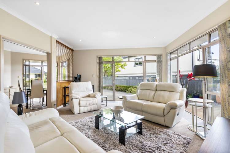 23 English Oak Drive Schnapper Rock_6