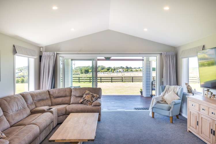 467 Lees Road Feilding_14