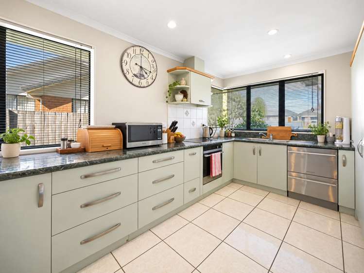 10 Wimbledon Close_3