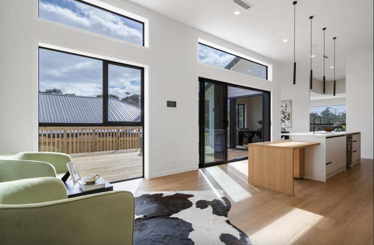 17 Awanui Road Red Beach_11