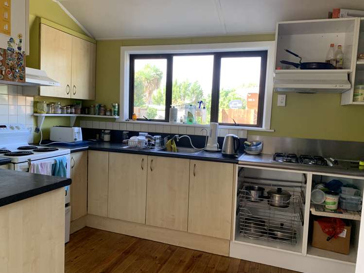 588 Cashel street Linwood_1