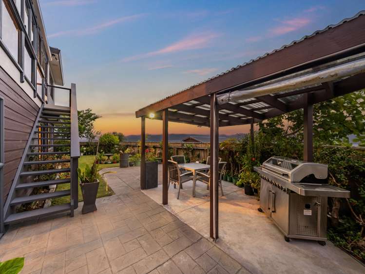 107 Redvers Drive Belmont_33