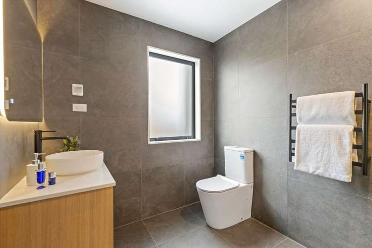 82 Awa Uru Road Orewa_18