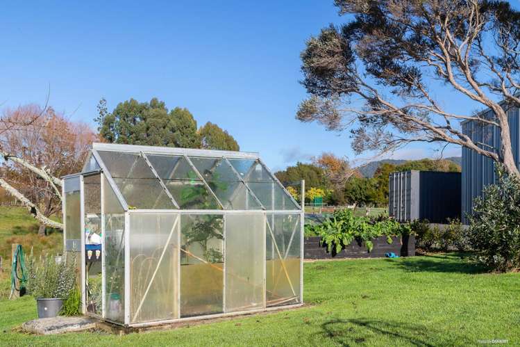 67 Pukekereru Lane Whakatiwai_12