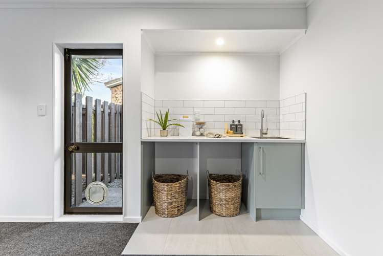 5 Raddock Place Farm Cove_12