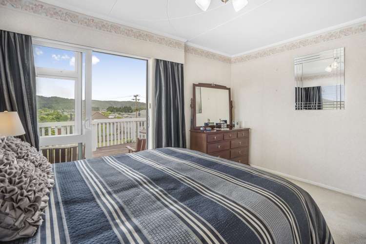 4 Isabel Grove Wainuiomata_8