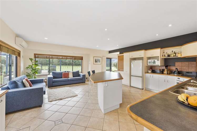 397 Airport Road Rukuhia_12