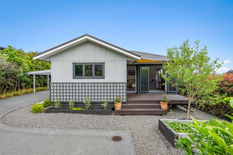 6 Laly Haddon Place Matakana_17