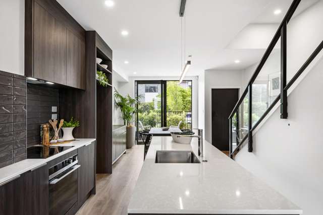 SERIOUSLY GOOD VALUE! ACT FAST!