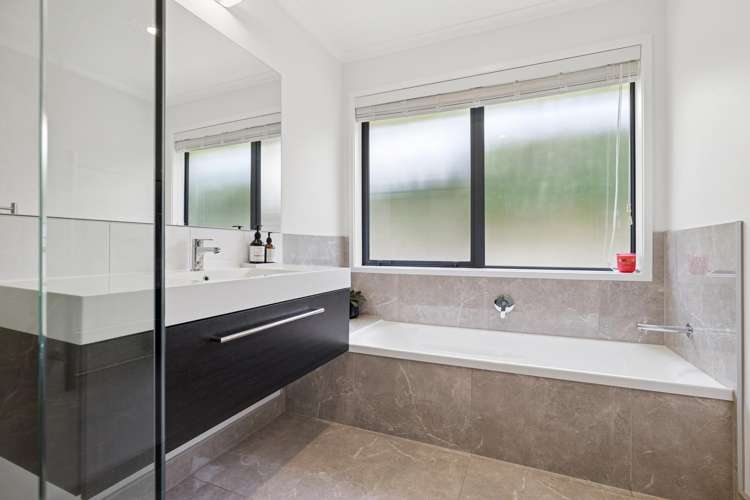 13 Munford Lane Riverhead_14