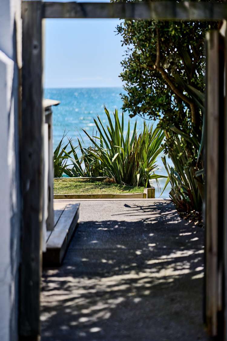102 The Esplanade Raumati South_30
