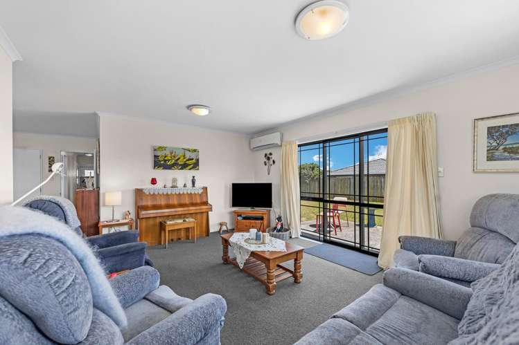 4 Hawkley Close Flat Bush_8