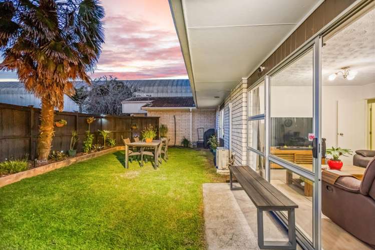 2/29 Garelja Road Henderson_15