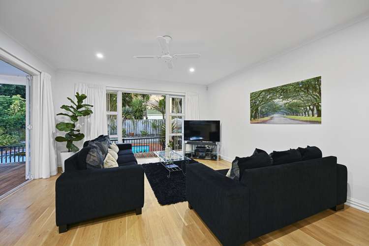 27 Almond Grove Greenhithe_7