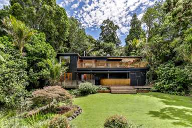 13 Takahe Road_1