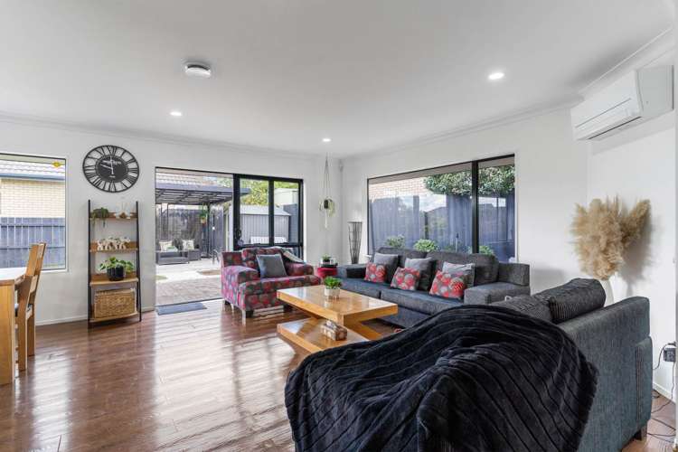 2/21 Stratford Road Manurewa_4